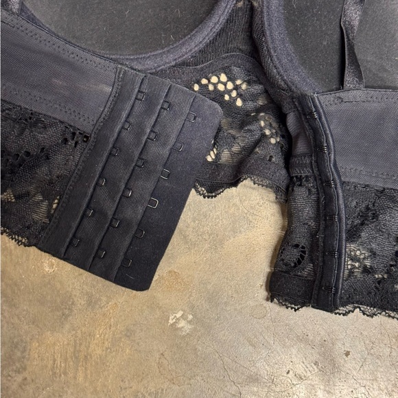 Adored by Adore Me black floral lace long line bra womens 36A lightly lined - Picture 4 of 6